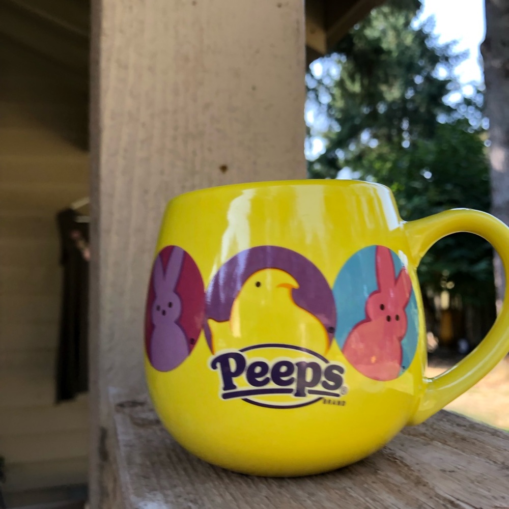 PEEPS mug yellow 2021 Frankford candy